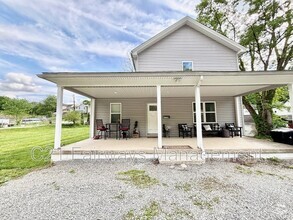 Building Photo - 11790 PA-993
