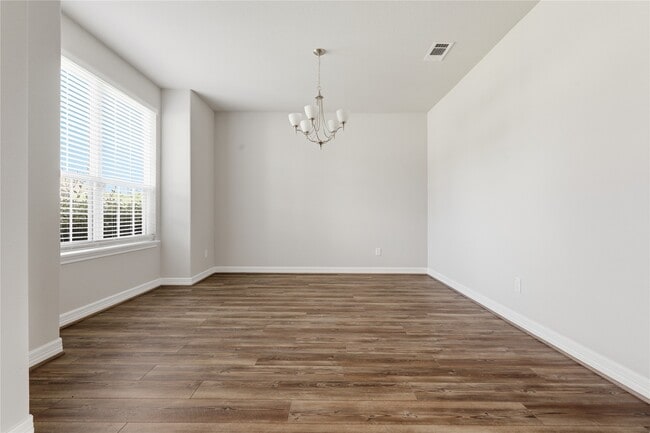 Building Photo - 2638 Settler Hl Dr