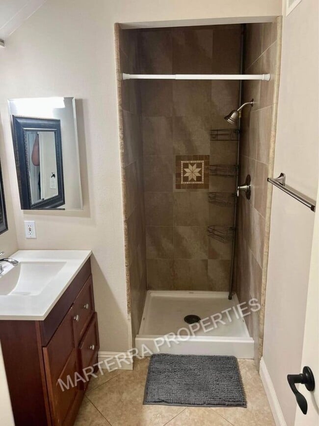 Foto del edificio - Morristown Ln