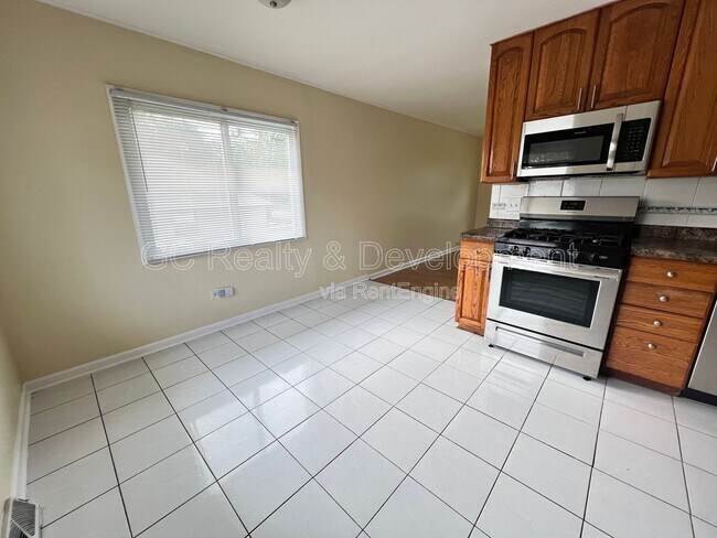 Foto del edificio - 206 E Center St