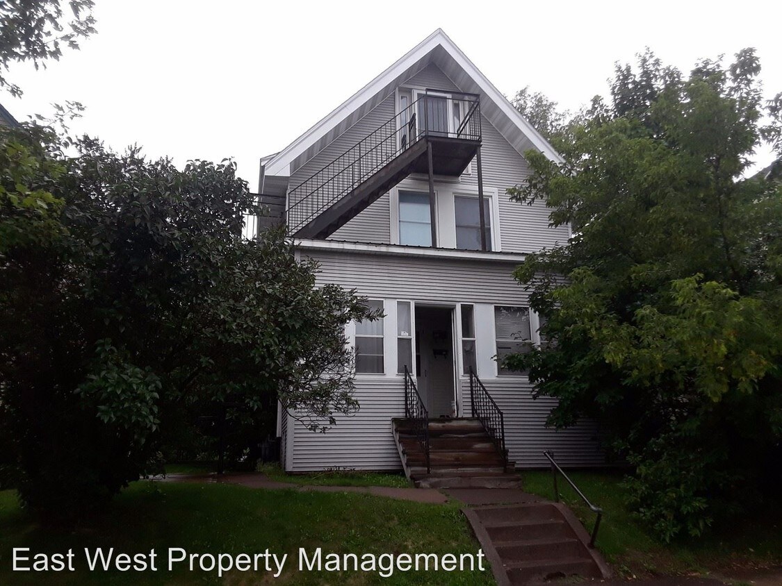 Primary Photo - 1225 E 6th St