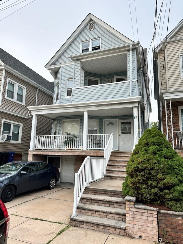 Foto principal - 83 W 14th St