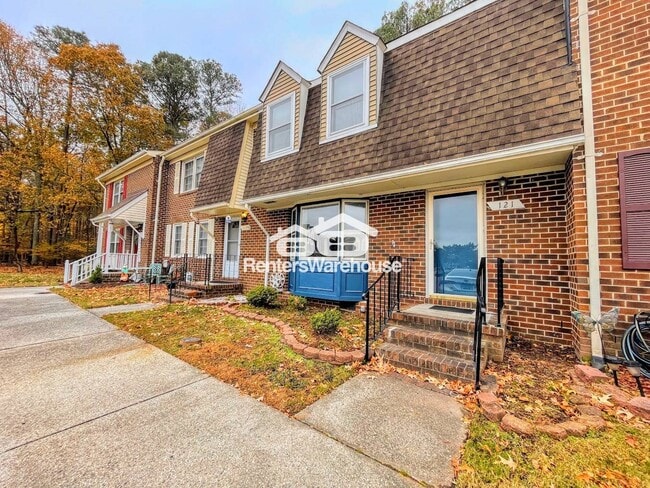 Building Photo - 121 Charles Parish Dr