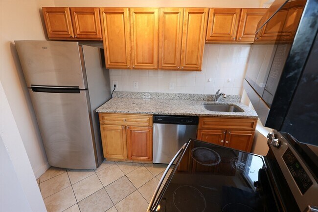 Foto del edificio - 1 Kenilworth St