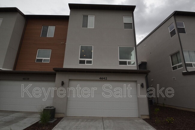 Photo - 4642 W South Jordan Pky House