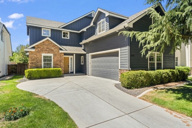 Building Photo - 552 E Whitney Ct