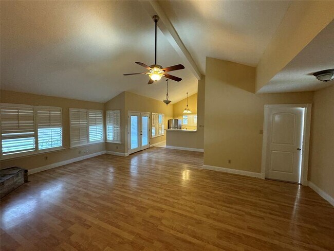 Building Photo - 2703 Lambeth Dr