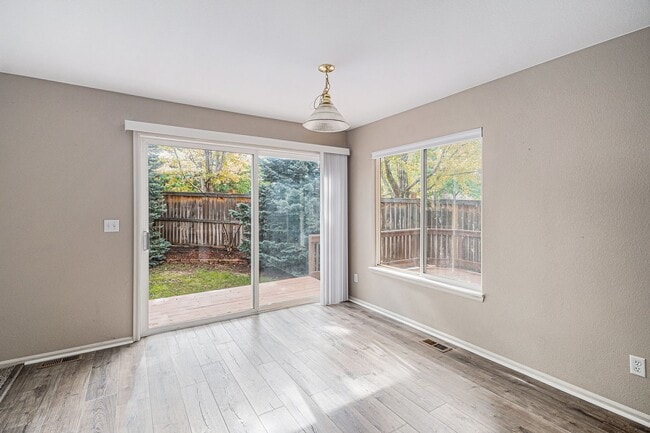 Foto del edificio - Charming 2-Bedroom Home in Highlands Ranch...