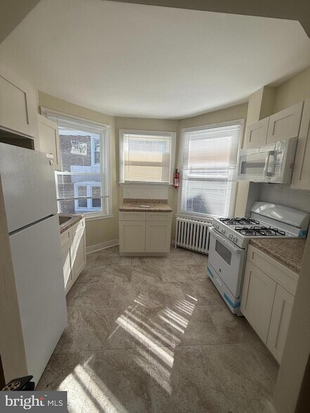 Foto del edificio - 0-500 E Johnson St