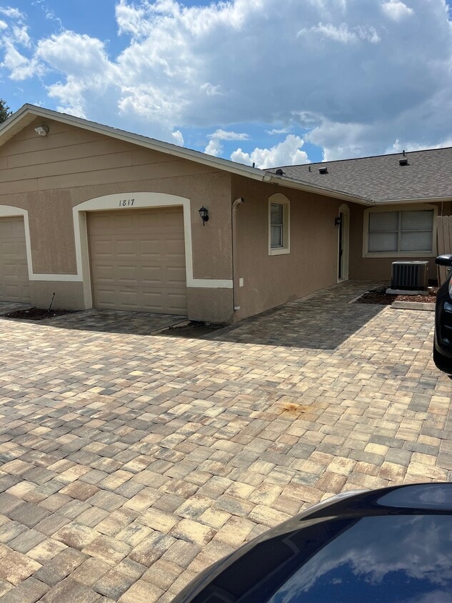 Primary Photo - 1817 Fairview Shores Dr