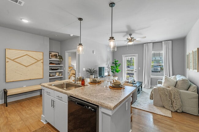 Kitchen - Farmhouse at Easely