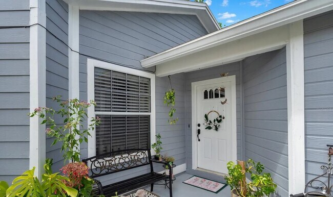 Building Photo - 2004 S Plainfield Dr