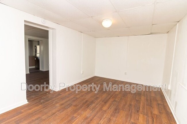 Building Photo - 15 Sawyer St