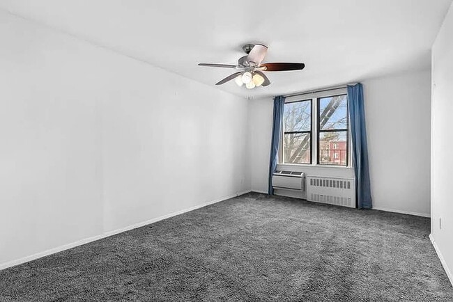 Building Photo - Spacious 1-Bedroom Apartment for Rent
