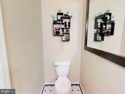 Building Photo - 3320 7th St SE