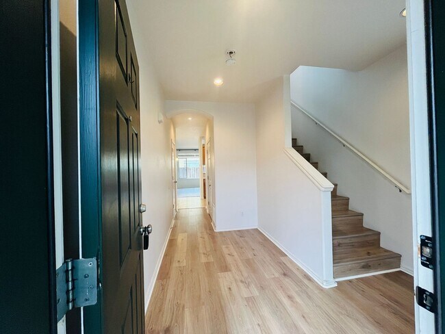Foto del edificio - Charming Arbor Terrace Gem on Corner Lot, Close to Everything! - Enjoy Your First Full Month Rent...