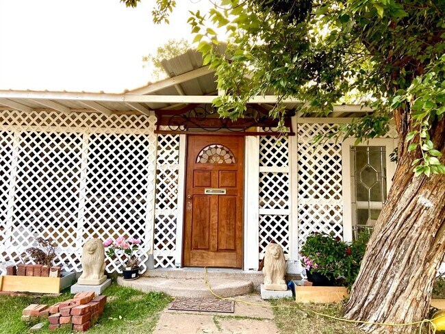 Foto del edificio - 302 Ross Ave