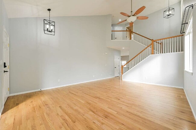 Building Photo - 17071 Knollside Ave