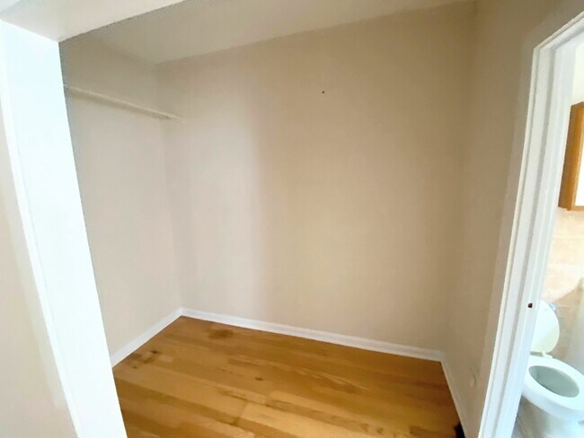 Foto del edificio - 839 W Sheridan Rd