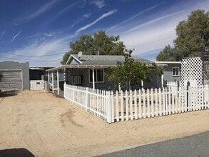 Building Photo - 6666 1/2 Mariposa Ave