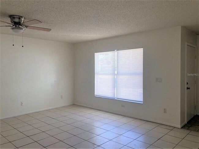 Foto del edificio - 121 Borada Rd