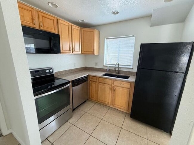 Foto del edificio - 2/2 Conway Orlando Condo-MOVE IN SPECIAL $200 OF 1ST MONTHS RENT