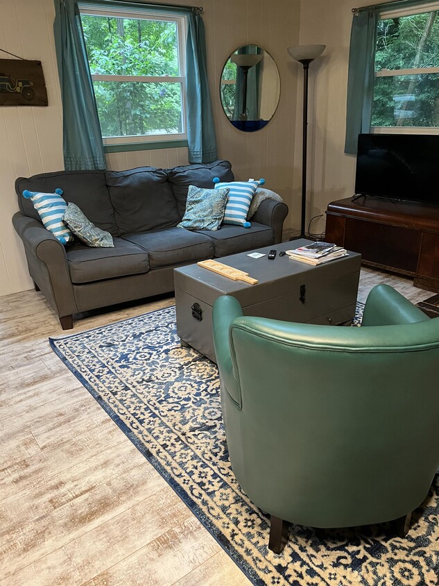 Foto principal - 17252 Riley St