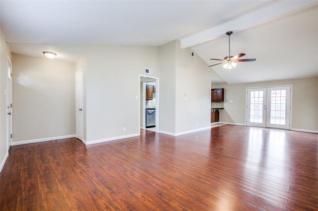 Building Photo - 811 Brentwood Ln