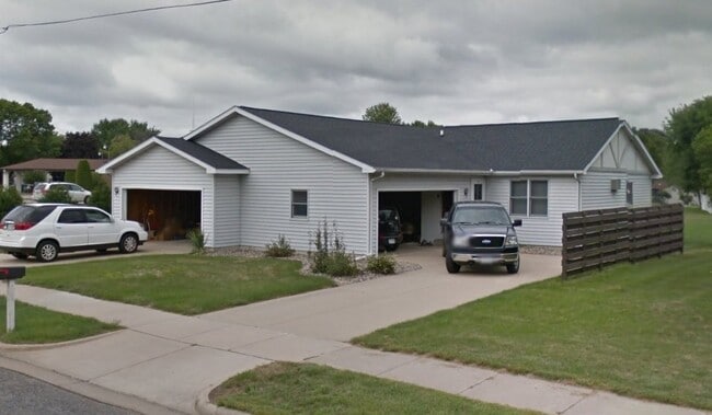 Building Photo - 1505 Well St