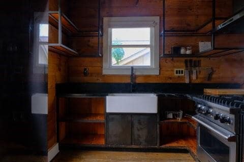 Foto del edificio - 1907 W 38th St