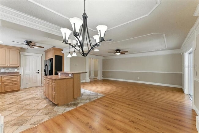 Building Photo - 1067 Chokecherry Dr