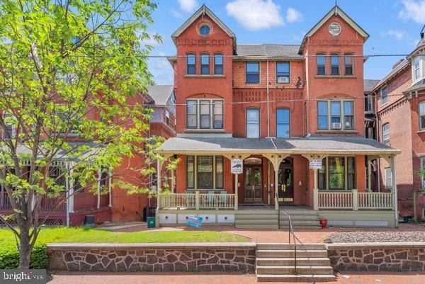 Foto principal - 3310 Arch St
