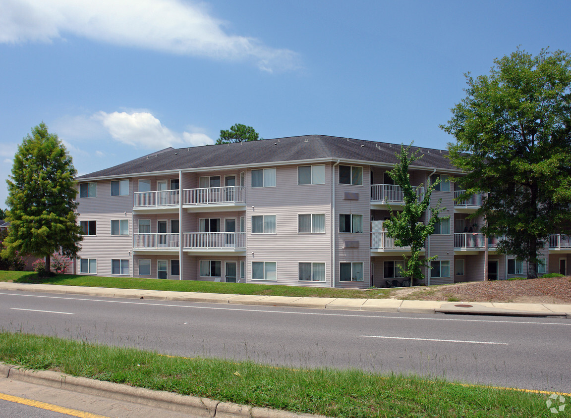 Foto del edificio - University Pines