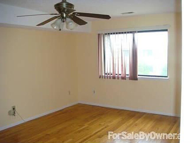 Building Photo - 107 Edison Glen Ter