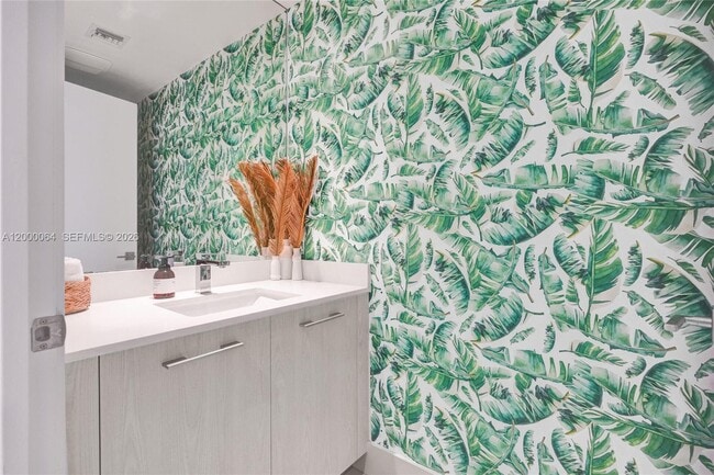 Foto del edificio - 45 SW 9th St