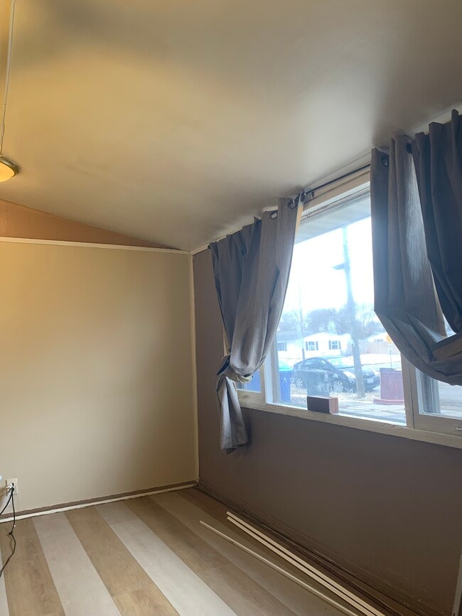 Building Photo - 206 Home Dr