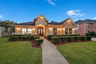 Building Photo - 3831 Lakeridge Canyon Dr