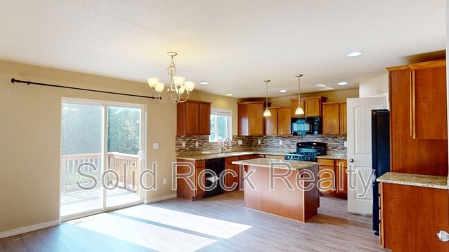 Building Photo - 3821 Reindeer Cir