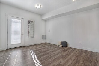 Building Photo - Mill Point