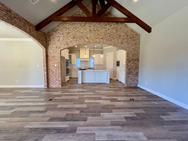 Building Photo - Stunning 3-Bedroom Parade Home in Frenship ISD