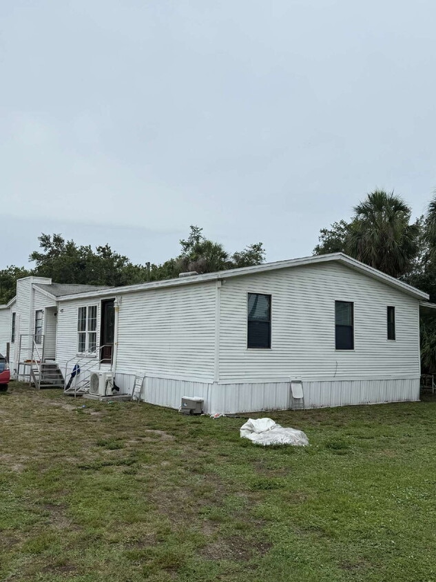 "Charming 1-Bedroom Retreat with Full & Ha... - "Charming 1-Bedroom Retreat with Full & Ha...
