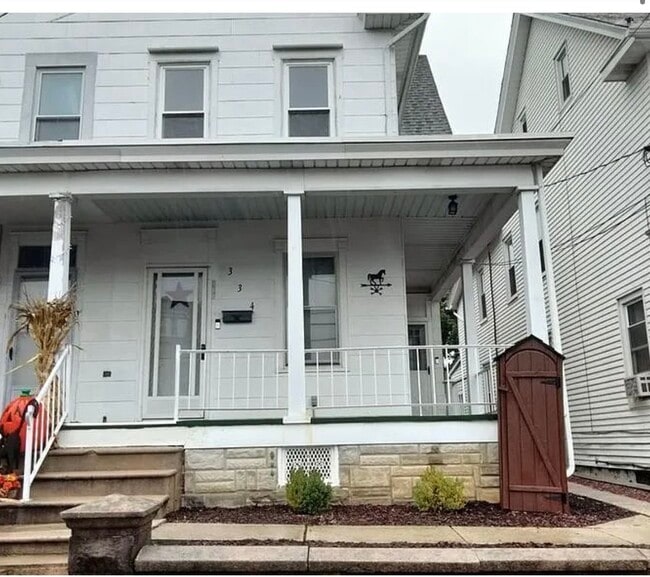 Building Photo - 334 Cypress St