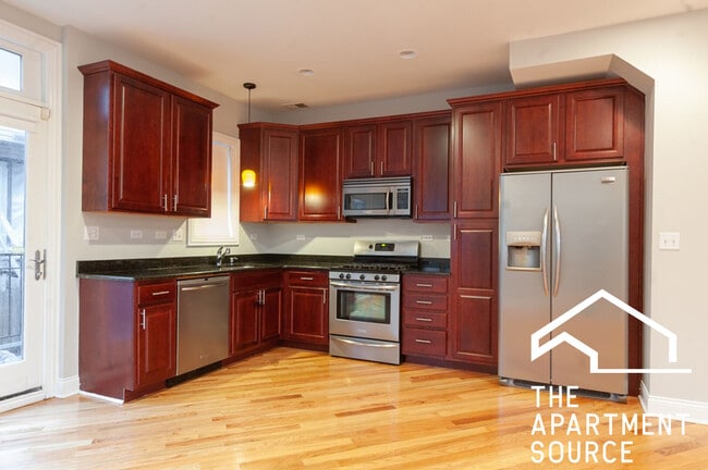 Building Photo - 7006 W Medill Ave