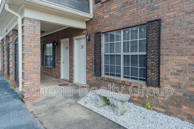 Building Photo - 1530 Warrior Rd