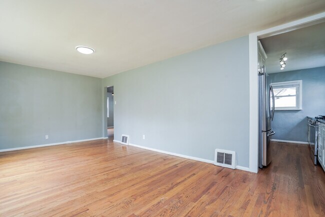 Foto del edificio - Fantastic 3bd/1ba home! Let yourself in!