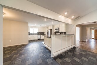 Building Photo - 3627 Tartan Ln