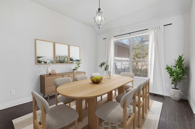 Building Photo - 468 Lloyd Ln