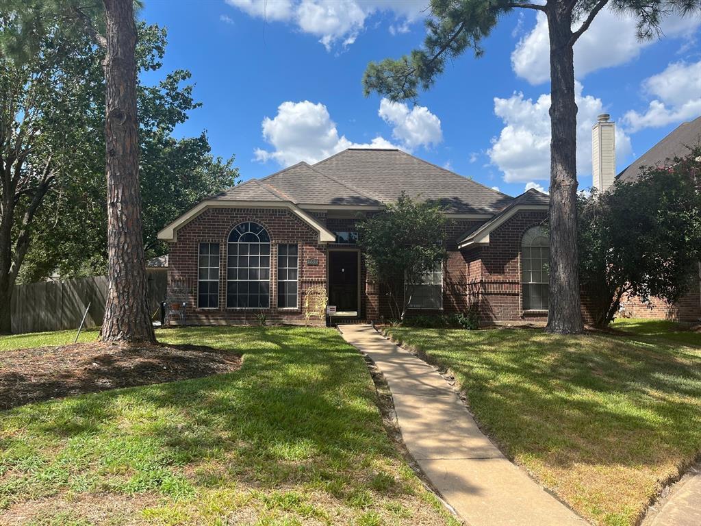 10610 Vandercroft Ct, Houston, TX 77070 House for Rent in Houston, TX