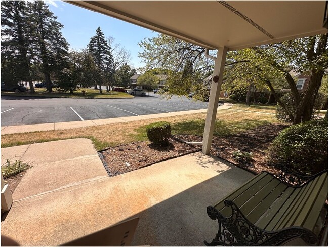 Building Photo - 1642 Emerson Cir