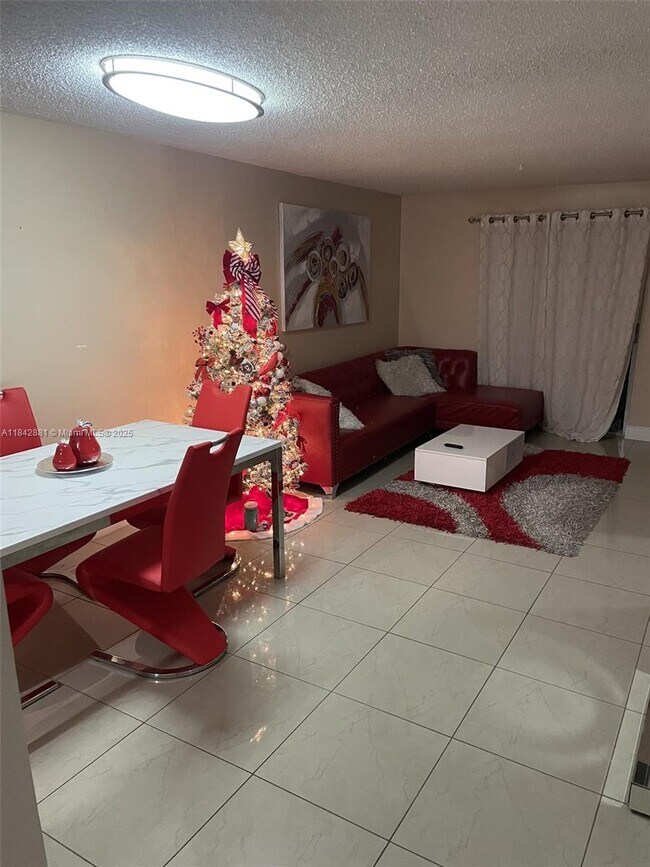 Foto del edificio - 6060 W 21st Ct